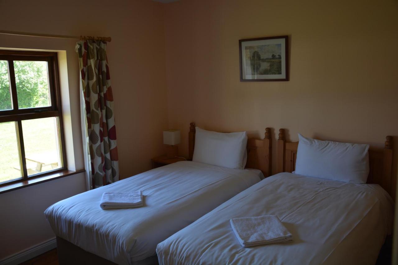 Amber Cottage Киларни Екстериор снимка